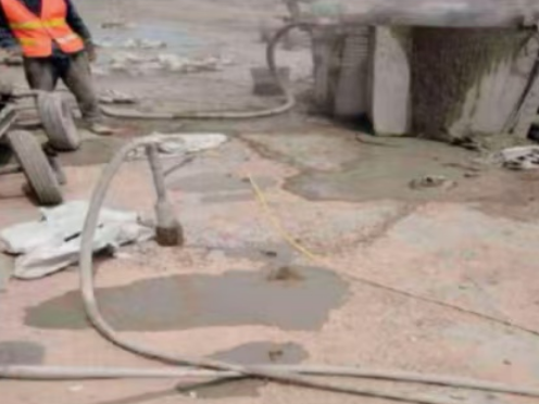 永清水泥混凝土路面板底注浆技术 路面脱空注浆整治方案