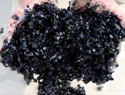 永清沥青冷补料（沥青砂）的优势特点与施工流程解析